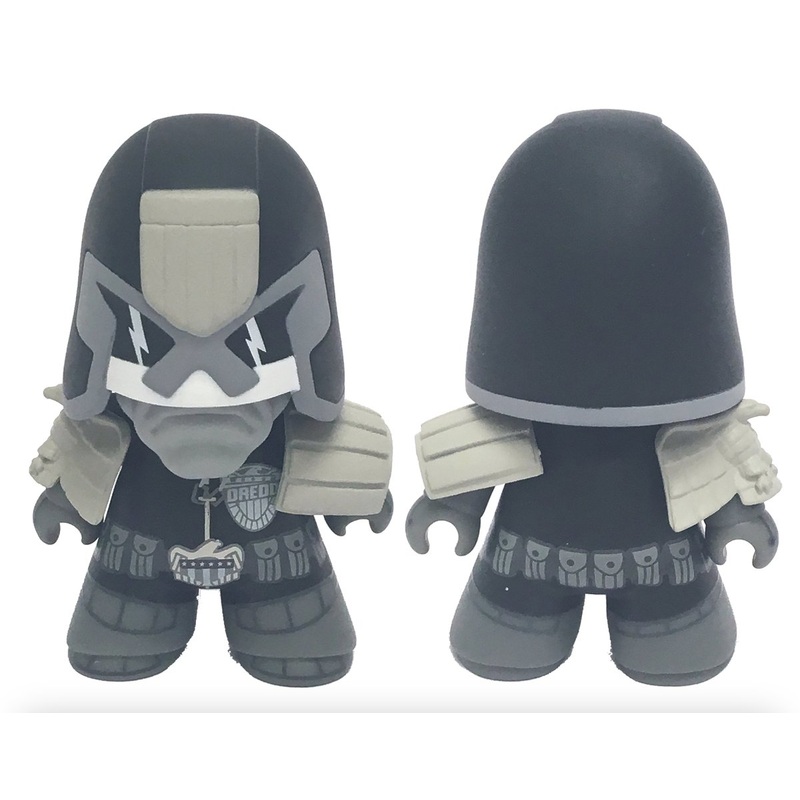 2000AD Titans Judge Dredd Previews Exclusive 4.5in Vinyl Figure Black & White Version