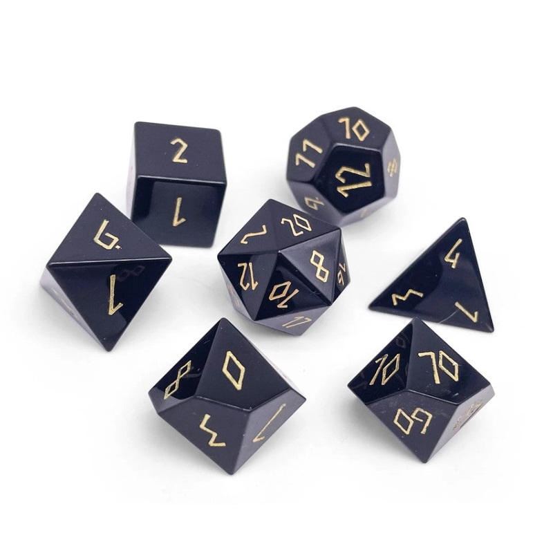Norse Foundry Gemstone Dice: Black Obsidian – Gold Font (7)